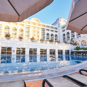 SOCIETE MOOSHTIK - BUSINESS CONSULTING